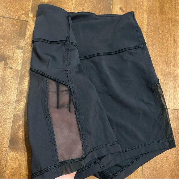 Lululemon Adore Your Core Short (2.5") - Picture 9 of 11